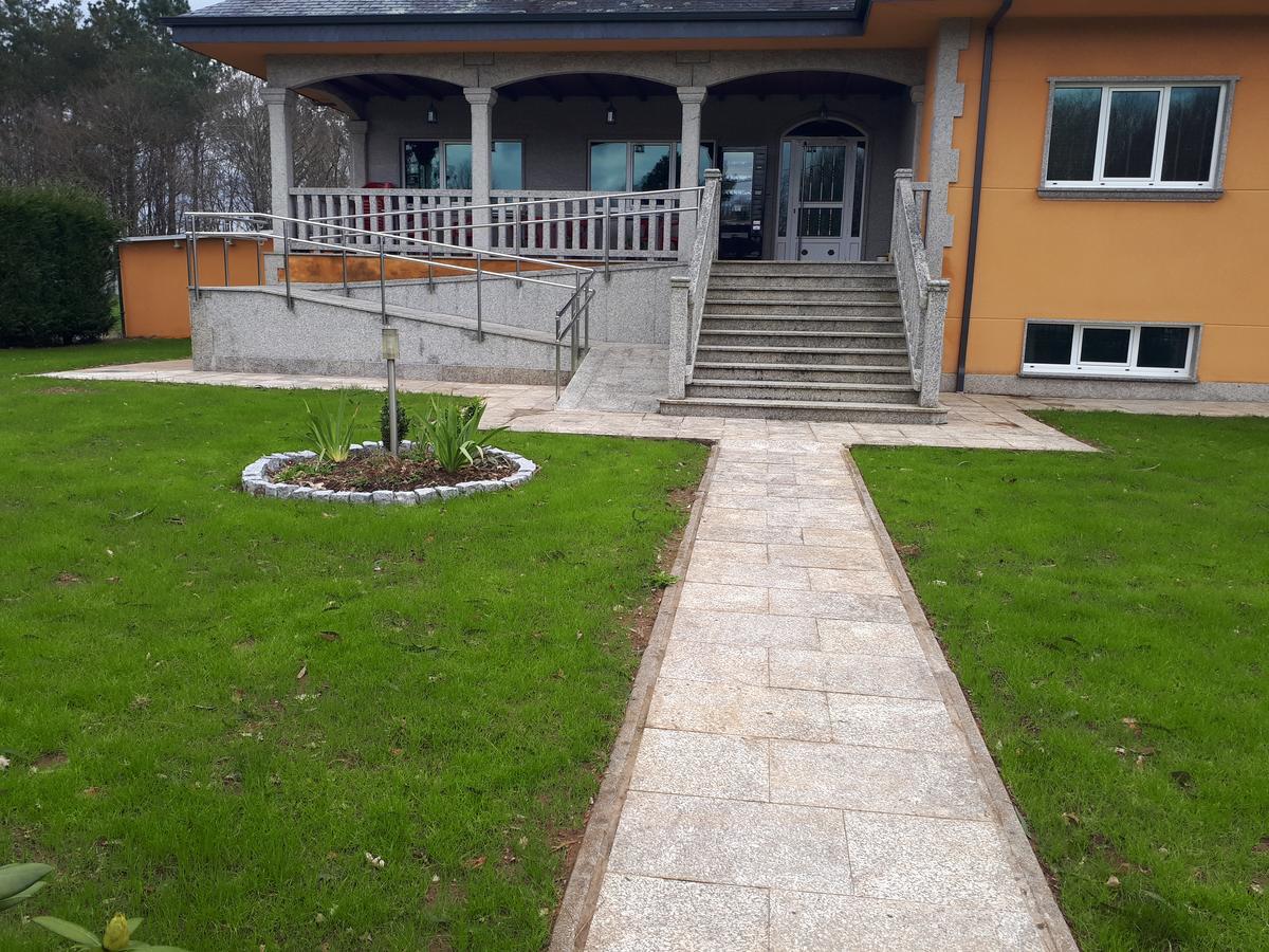 Pension Vilanova 希韦罗 外观 照片